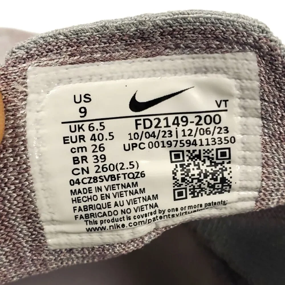 NIKE Shoes FLYKNIT BLOOM Womens Size 9 Taupe Grey Running Sneaker FD2149-200
